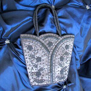 BEADED BAG, VICTORIAN - ROARING 20s STYLE, BEADED HANDLES, OVAL PLATFORM PURSE
